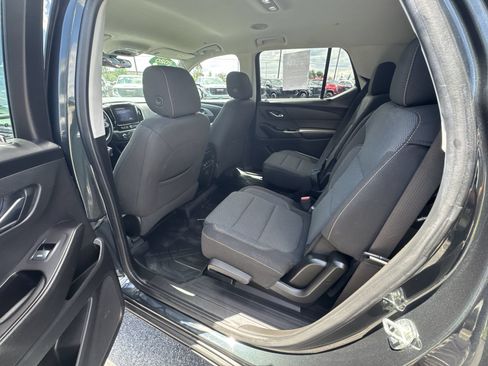 Used 2020 Chevrolet Traverse LT AWD/4WD image 24