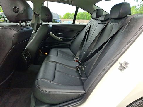 Used 2017 BMW 320i xDrive Sedan AWD/4WD image 20