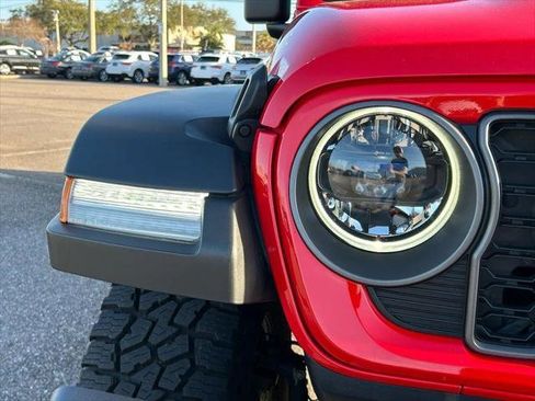 Certified 2025 Jeep Gladiator Mojave w/ Convenience Group AWD/4WD image 43