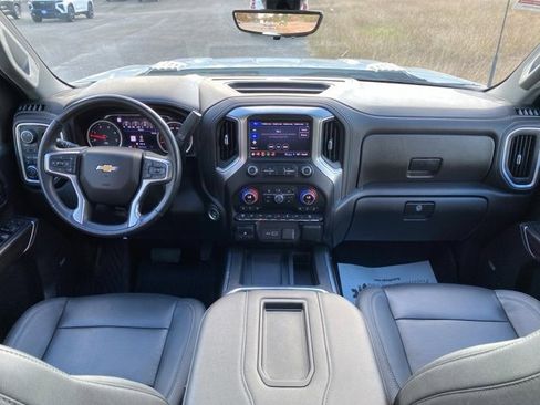 Used 2022 Chevrolet Silverado 3500 LTZ image 18