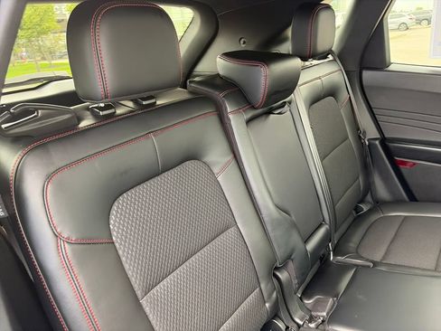 Used 2023 Ford Escape ST-Line w/ Tech Pack #1 FWD image 32