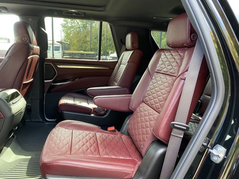 Used 2026 Cadillac Escalade Sport w/ Touring Package image 39