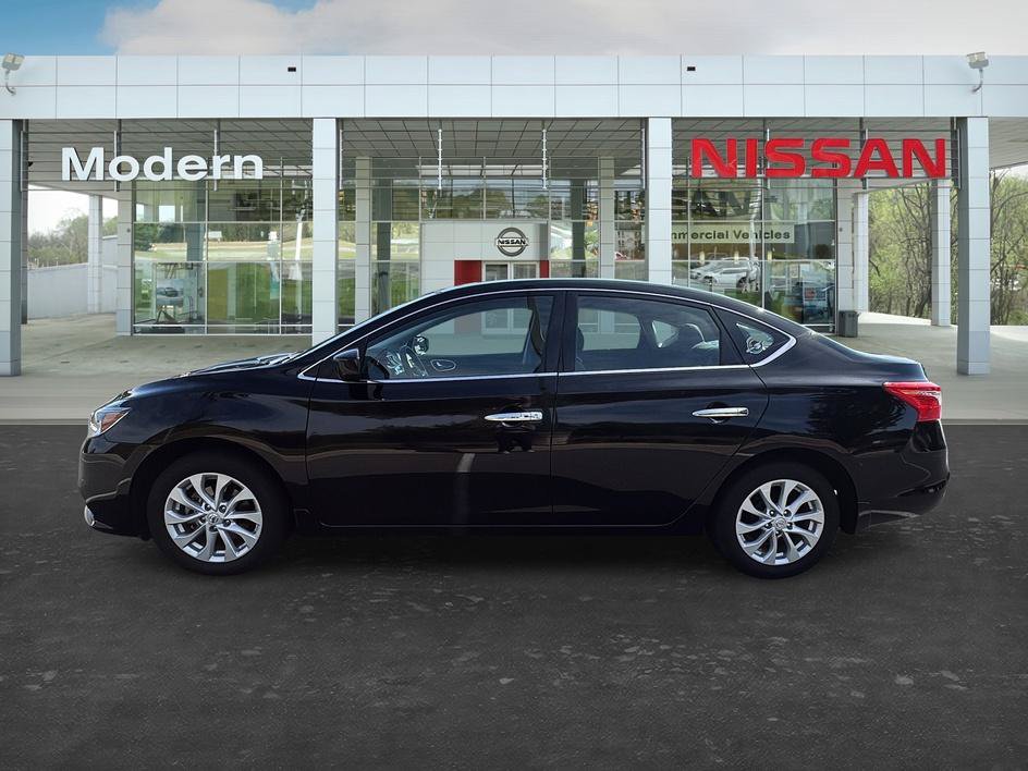 Used 2018 Nissan Sentra SV FWD image 2