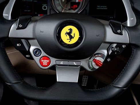 Certified 2019 Ferrari Portofino image 36