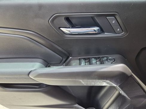 Used 2025 Chevrolet Colorado LT AWD/4WD image 21