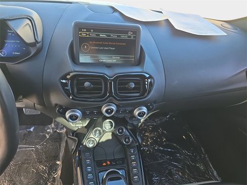 Used 2020 Aston Martin V8 Vantage Coupe image 20