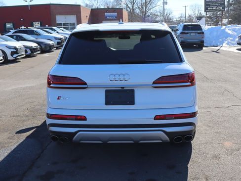 Used 2022 Audi SQ7 Prestige w/ Prestige Package image 7