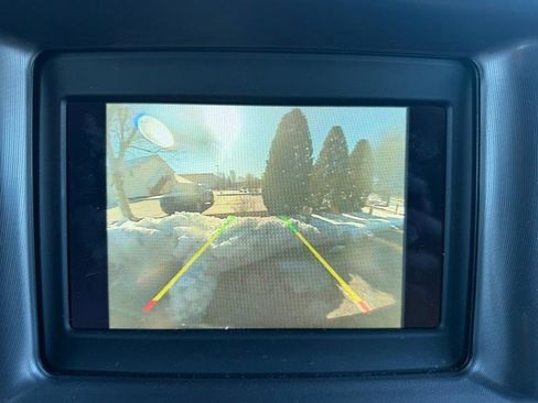 Used 2019 Dodge Charger SXT RWD image 14
