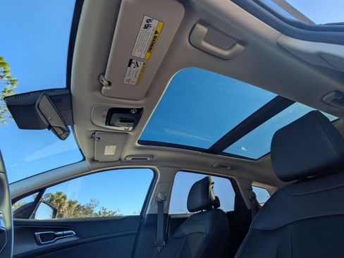 Certified 2026 Kia Sportage SX image 23