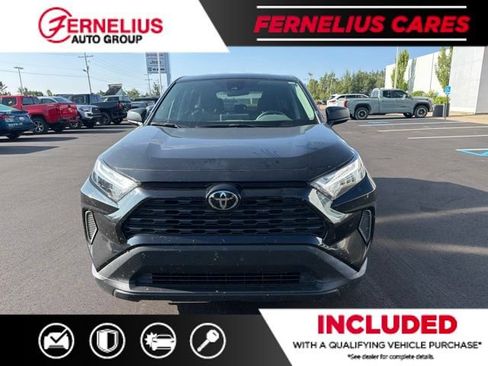 Used 2024 Toyota RAV4 LE AWD/4WD image 7