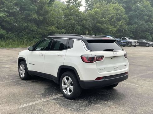 Used 2020 Jeep Compass Latitude w/ Cold Weather Group AWD/4WD image 3