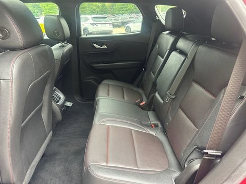 Used 2024 Chevrolet Blazer RS w/ Enhanced Convenience Package FWD image 18