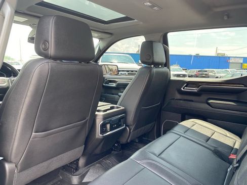 Used 2024 GMC Sierra 1500 Elevation w/ Elevation Premium Package AWD/4WD image 16