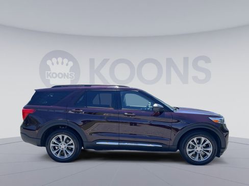 Used 2023 Ford Explorer XLT w/ Equipment Group 202A AWD/4WD image 8