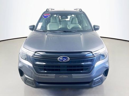 Used 2025 Subaru Forester AWD/4WD image 3