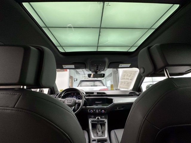 Certified 2024 Audi Q3 2.0T Premium AWD/4WD image 15