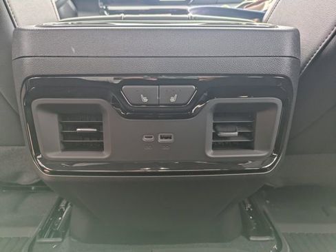 New 2026 GMC Sierra 1500 AT4 w/ AT4 Premium Package AWD/4WD image 15