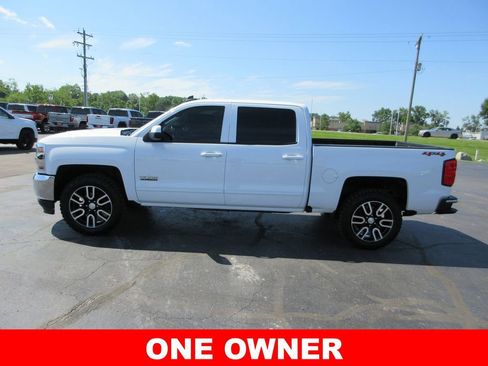 Used 2018 Chevrolet Silverado 1500 LT w/ Texas Edition AWD/4WD image 12