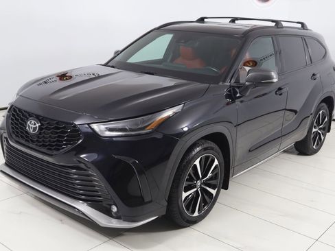Used 2022 Toyota Highlander XSE image 23