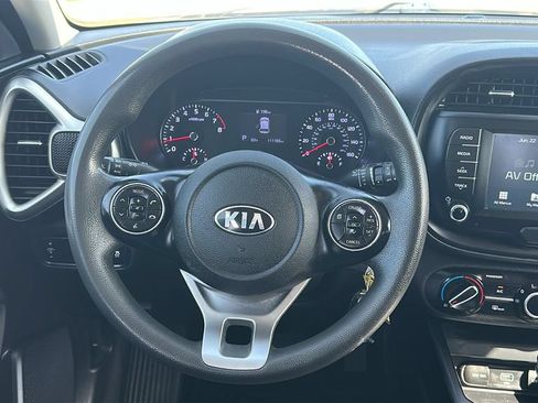 Used 2020 Kia Soul LX FWD image 22