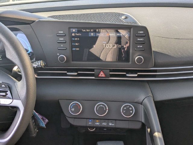 Used 2026 Hyundai Elantra SE FWD image 20