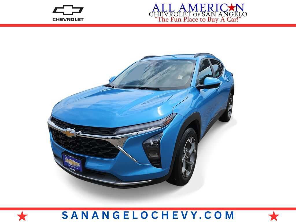 Used 2025 Chevrolet Trax LT w/ Driver Confidence Package FWD image 1