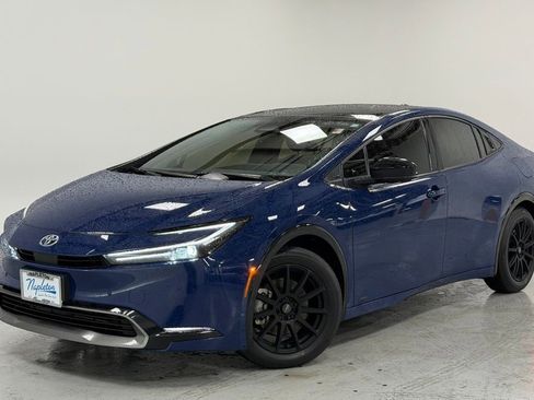 Used 2024 Toyota Prius XLE image 1