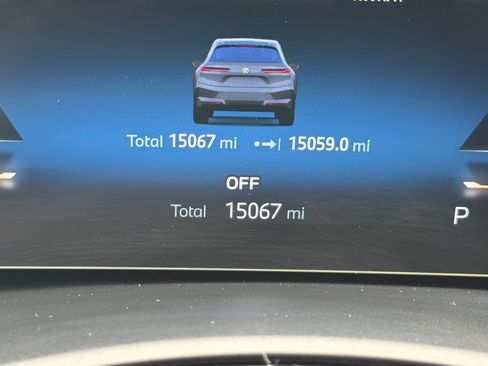 Certified 2025 BMW iX xDrive50 w/ Premium Package AWD/4WD image 35