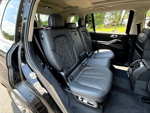 Certified 2024 BMW X7 xDrive40i w/ Premium Package AWD/4WD image 20