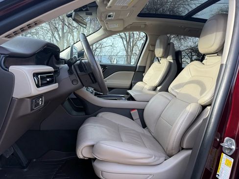 Used 2020 Lincoln Aviator Reserve w/ Equipment Group 202A image 10