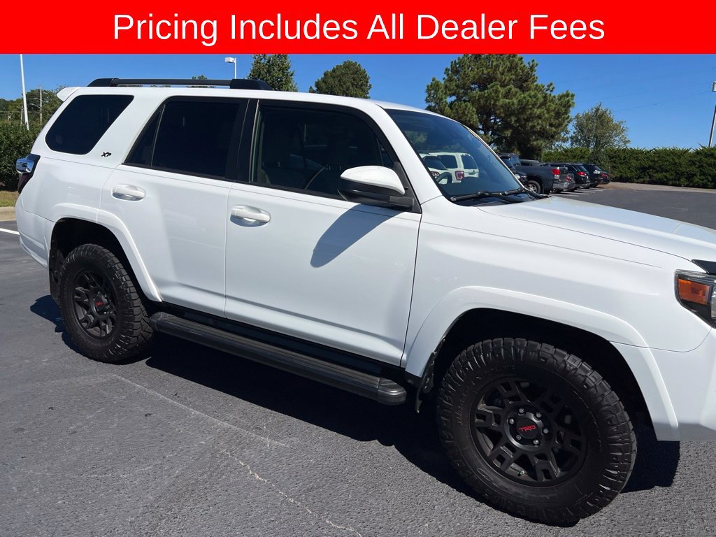 Used 2021 Toyota 4Runner SR5 AWD/4WD image 18