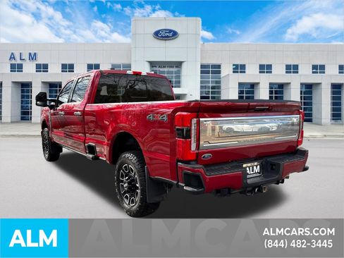 Used 2024 Ford F250 Platinum image 9