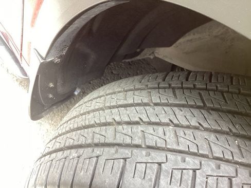 Used 2021 Toyota Highlander XSE AWD/4WD image 7