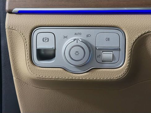 New 2026 Mercedes-Benz GLS 450 4MATIC image 11