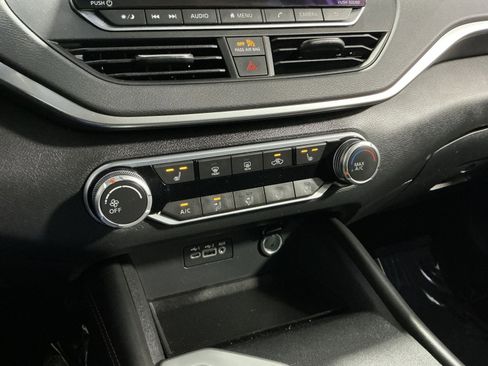 Used 2020 Nissan Altima 2.5 SR w/ Premium Package FWD image 21