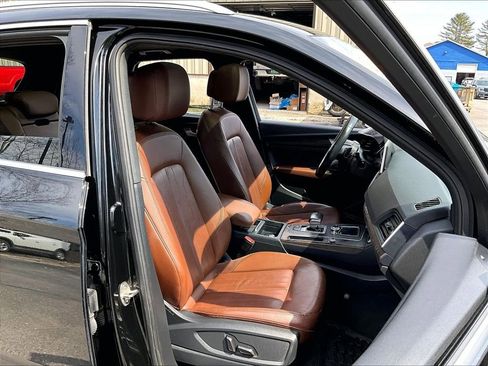 Used 2018 Audi Q5 2.0T Premium Plus w/ Premium Plus Package image 11