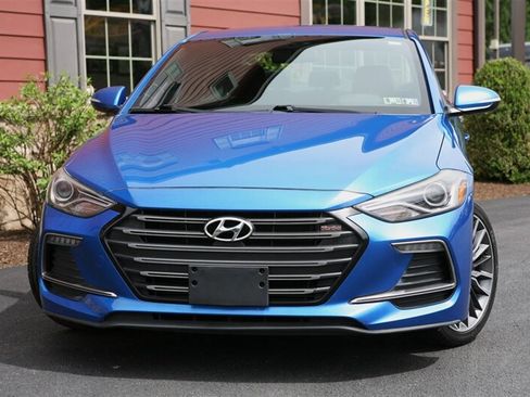 Used 2017 Hyundai Elantra Sport FWD image 2
