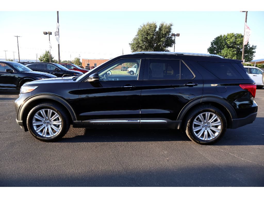 Used 2022 Ford Explorer Limited w/ Equipment Group 301A RWD image 2