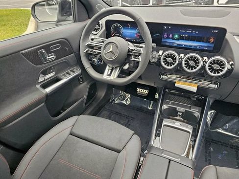 New 2026 Mercedes-Benz GLA 35 AMG 4MATIC image 24