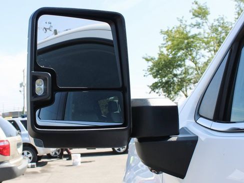 Used 2021 Chevrolet Silverado 1500 LTZ w/ Technology Package image 8