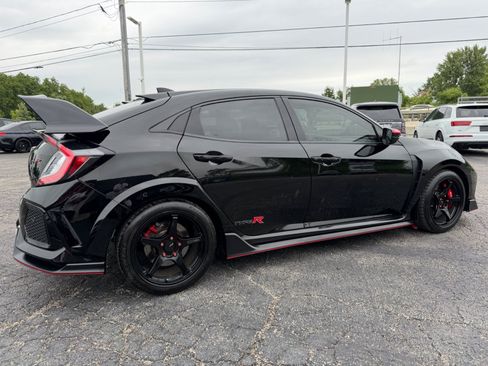 Used 2017 Honda Civic Type R image 15