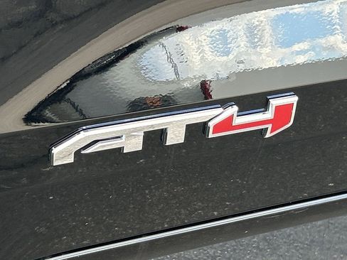 Used 2024 GMC Canyon AT4 w/ Technology Package image 31