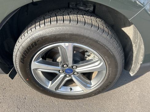 Used 2022 Ford Edge SEL w/ Convenience Package image 13