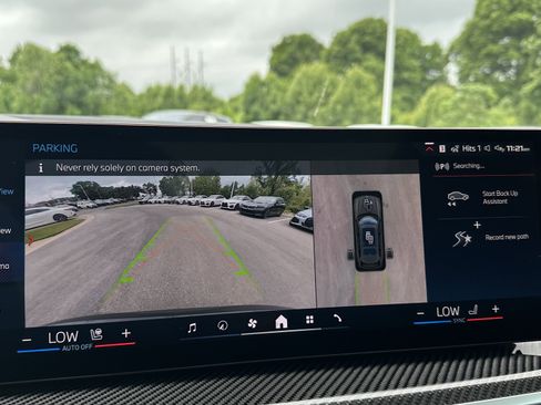 Used 2026 BMW X7 M60i image 24