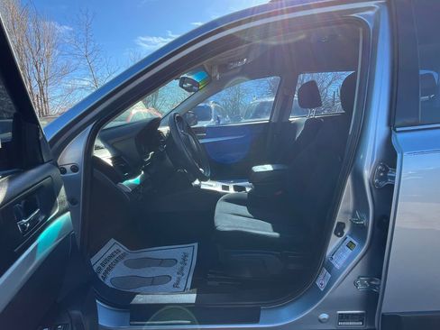 Used 2014 Subaru Outback 2.5i w/ Alloy Wheel Package image 17