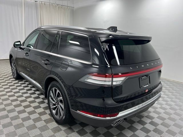 Certified 2025 Lincoln Aviator AWD image 6