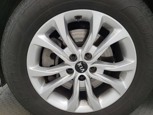 Used 2021 Kia Telluride LX AWD/4WD image 31