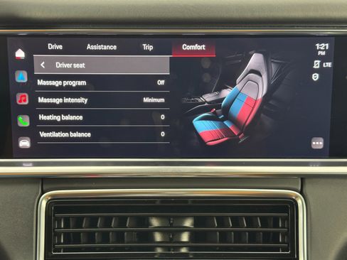 Used 2022 Porsche Panamera Turbo S w/ Premium Package AWD/4WD image 31