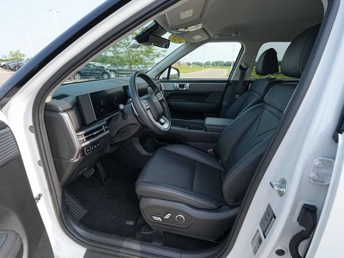Used 2026 Hyundai Santa Fe SEL AWD/4WD image 16
