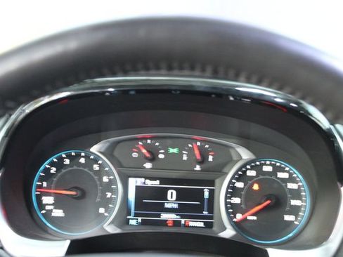 Used 2018 Chevrolet Traverse LT FWD image 18